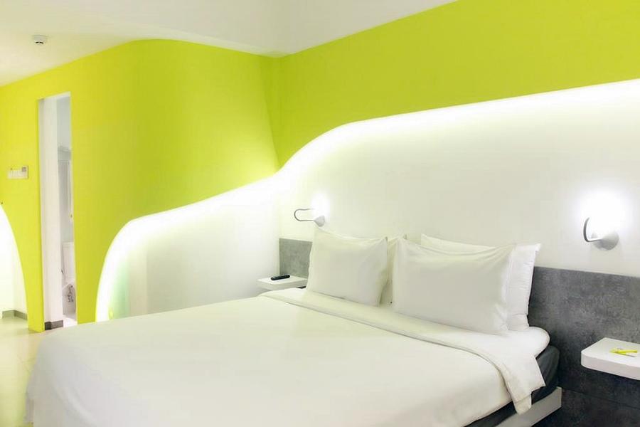 Yello Hotel Jemursari Surabaya Luaran gambar