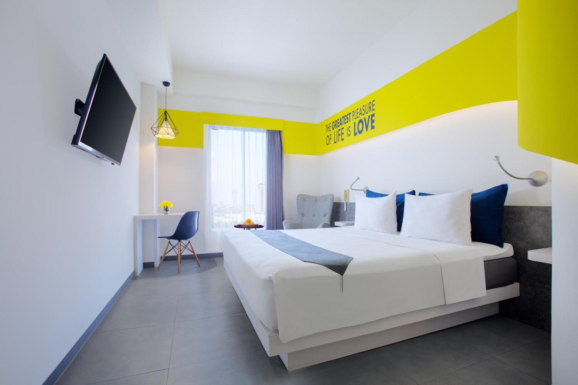 Yello Hotel Jemursari Surabaya Luaran gambar
